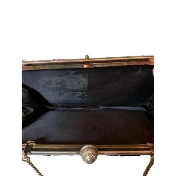 ✌️ 2/$40 ✌️ Vintage Black Clutch Purse with Short Chain Handle and Clasp Closure - Picture 4 of 5